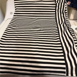 Dots Black and White Striped Pencil Skirt